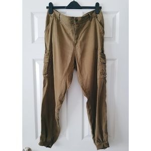 🌾 Forever 21 | Cargo Pants